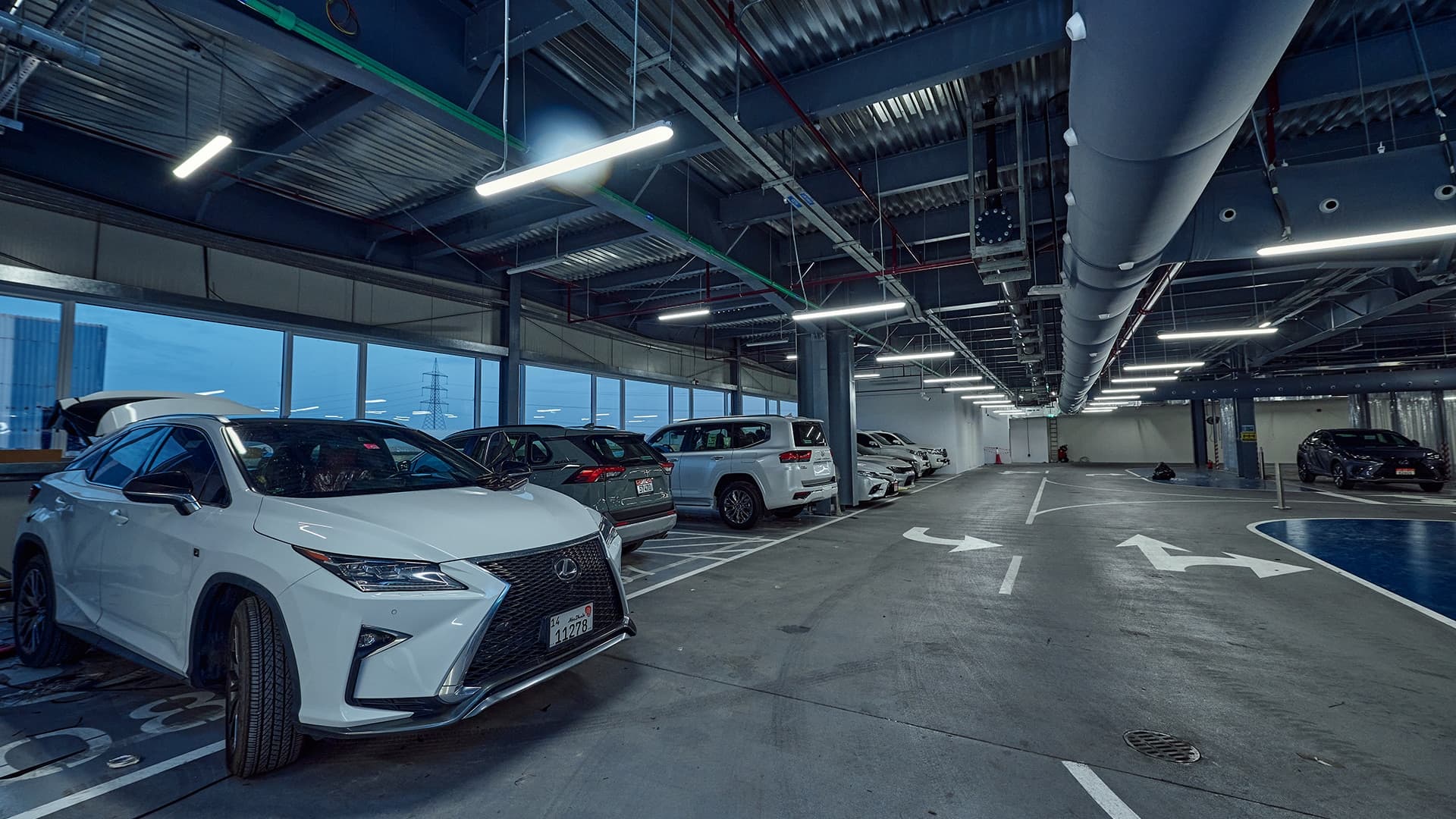 Автосалон Lexus - Image 2